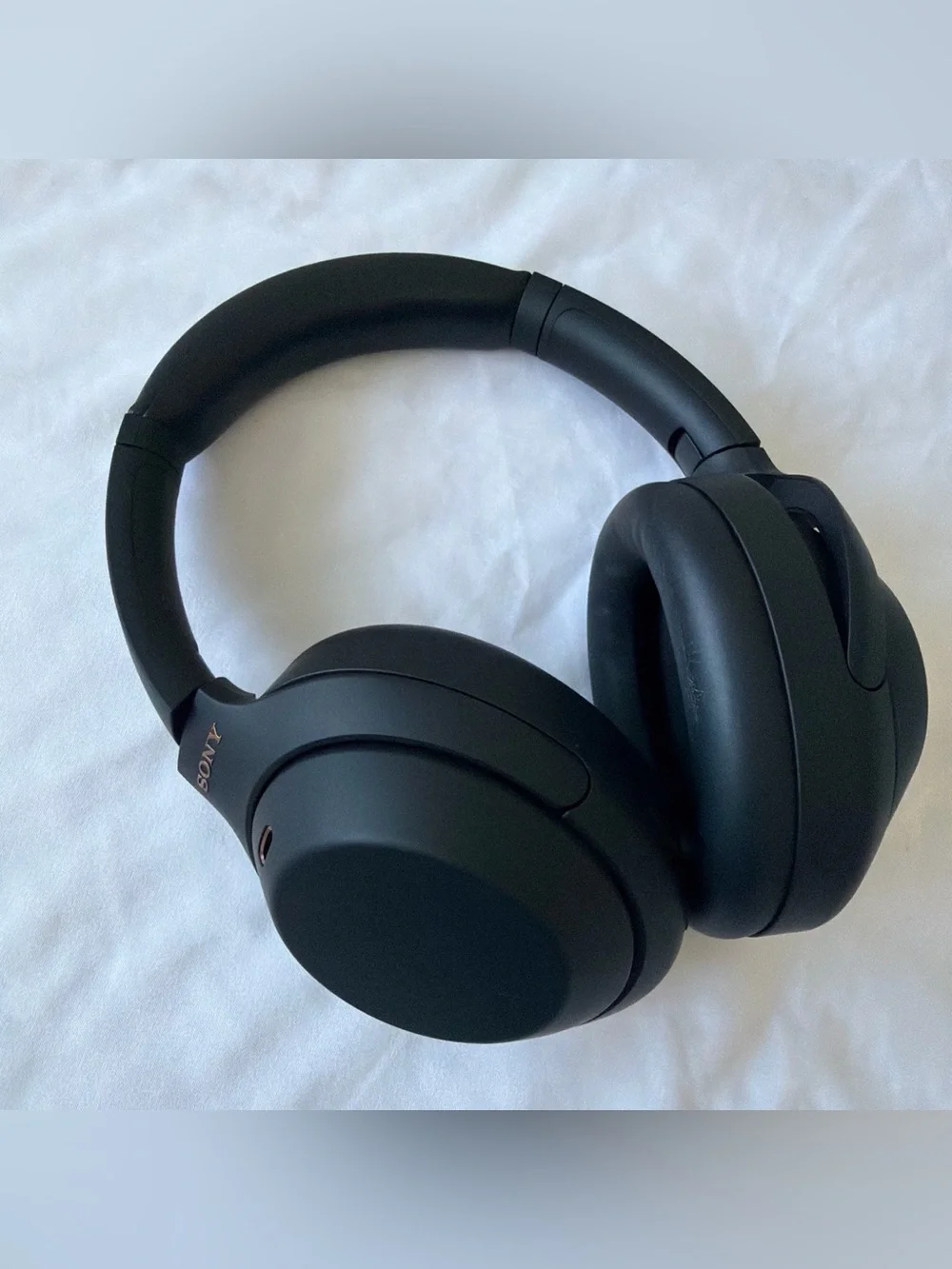 Sony - WH-1000XM4 Wireless Noise-Cancelling Over-the-Ear Headphones - Black